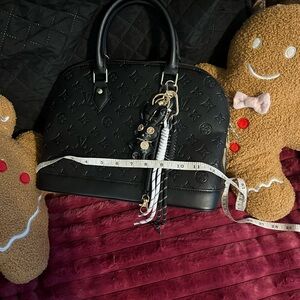 Elegant Black Satchel Bag